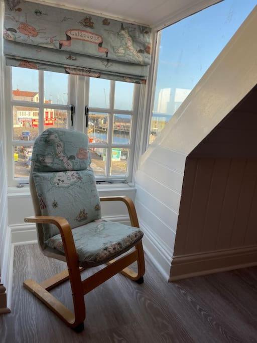 Herring Girl House - Harbourside Property, Sleeps 8 Scarborough Exterior foto