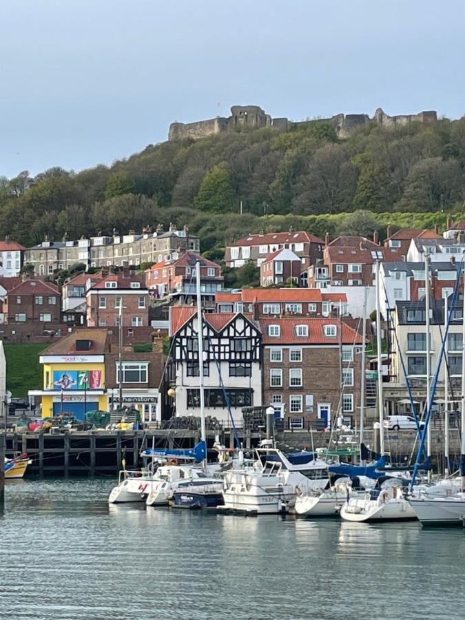 Herring Girl House - Harbourside Property, Sleeps 8 Scarborough Exterior foto