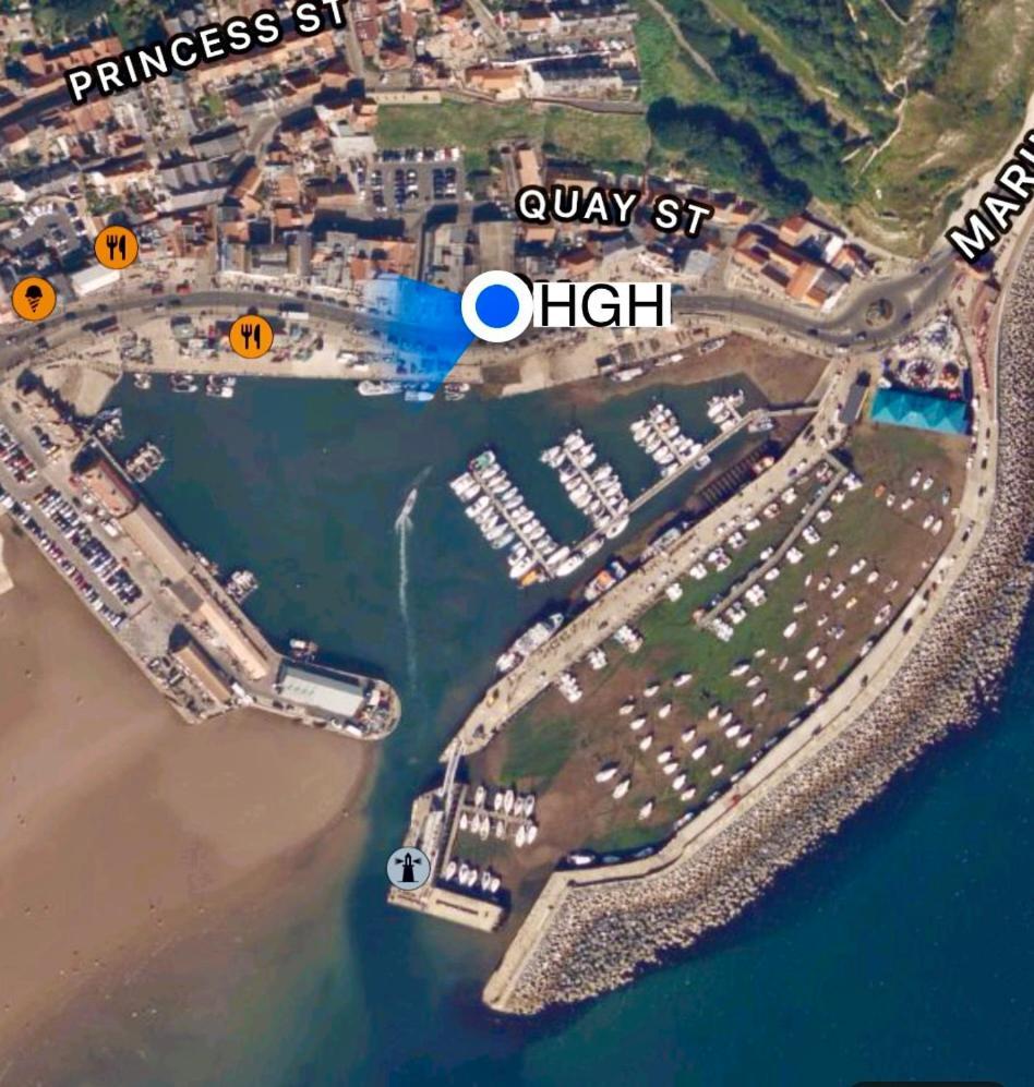 Herring Girl House - Harbourside Property, Sleeps 8 Scarborough Exterior foto